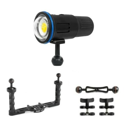 This video light package including an 8000 lumen underwater light that get you started taking bright, sharp, and colourful underwater videos and a sturdy tray with double handles. Max depth: 100 meters.